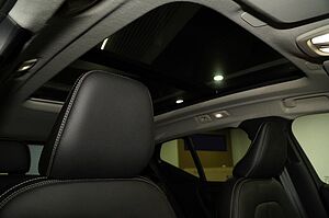 Volvo  XC40 Plus, B4 Mild Hybrid, Petrol