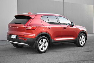 Volvo  XZ MY23 Plus B4