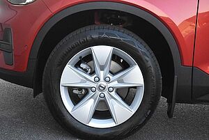Volvo  XZ MY23 Plus B4