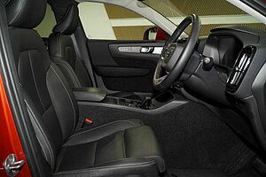 Volvo  XC40 Plus, B4 Mild Hybrid, Petrol