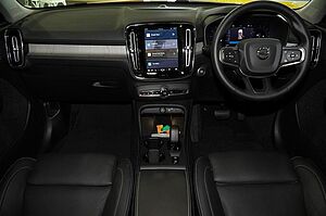 Volvo  XC40 Plus, B4 Mild Hybrid, Petrol