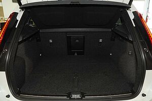 Volvo  XC40 Ultimate, B4 Mild Hybrid, Petrol, Bright