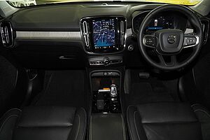 Volvo  XC40 Ultimate, B4 Mild Hybrid, Petrol, Bright