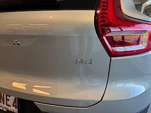 Volvo  XC40 Plus, B4 Mild hybrid, Petrol