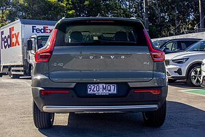 Volvo  XC40 Plus, B4 Mild hybrid, Petrol