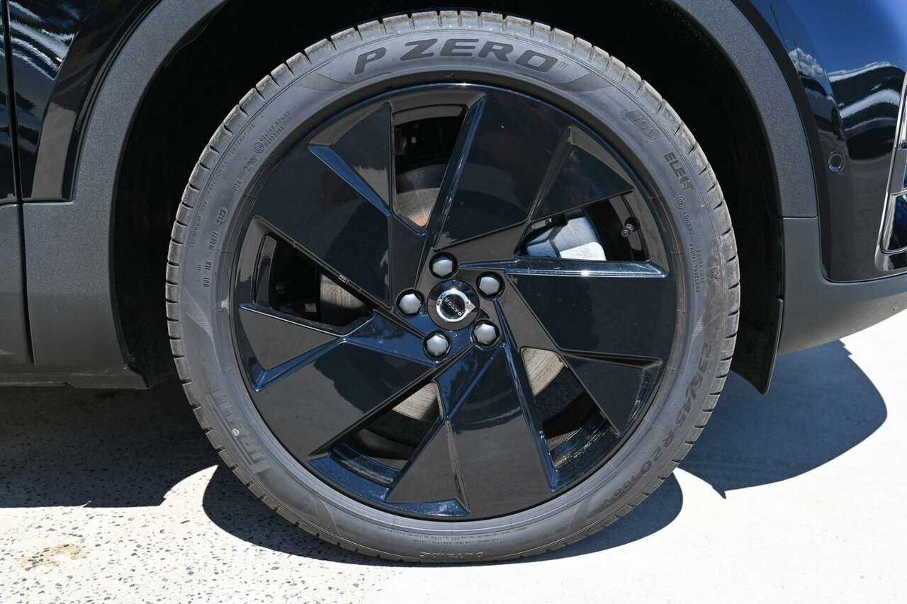 Volvo  EX40 Black Edition Ultra, Twin Motor, Electric