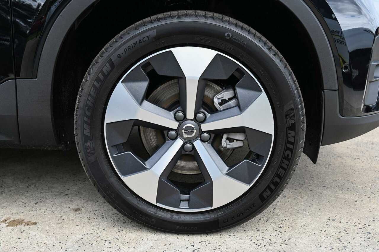 Volvo  XC40 Ultra, B4 AWD Mild hybrid, Petrol, Bright