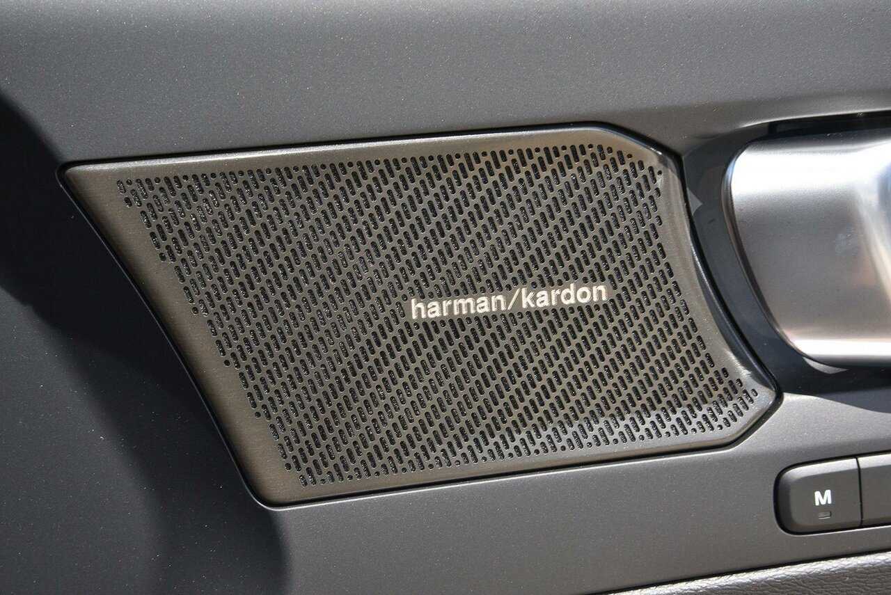 Volvo  C40 Recharge Ultimate, Twin Motor, Electric