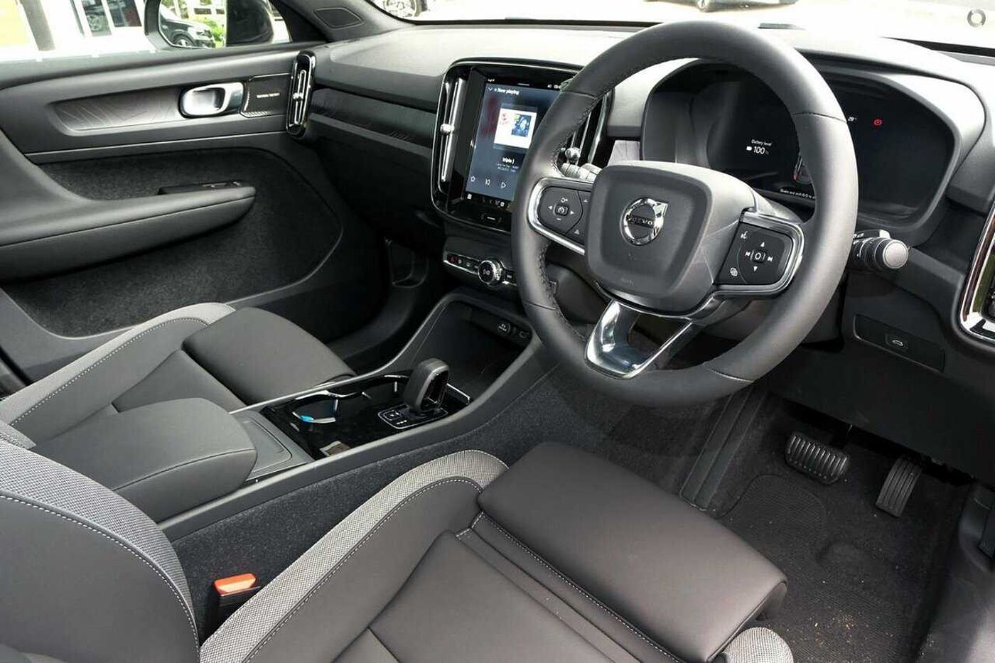 Volvo  C40 Recharge Ultimate, Twin Motor, Electric