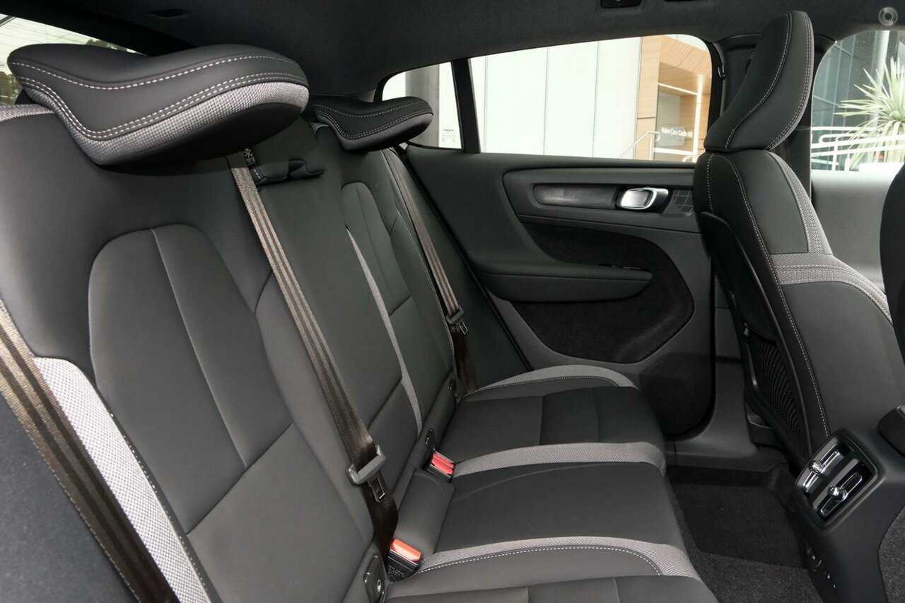Volvo  C40 Recharge Ultimate, Twin Motor, Electric