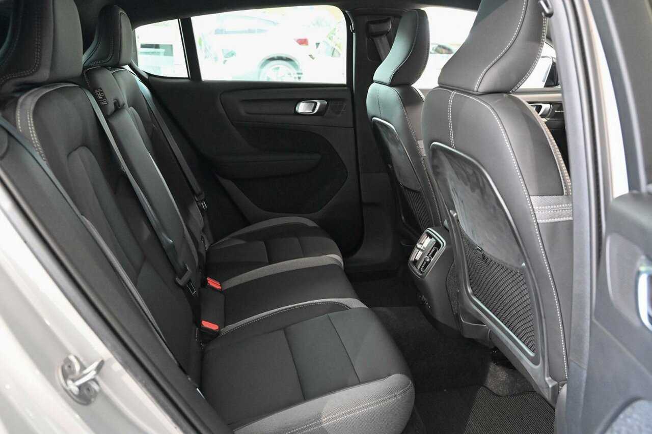 Volvo  C40 Recharge Ultimate, Twin Motor, Electric