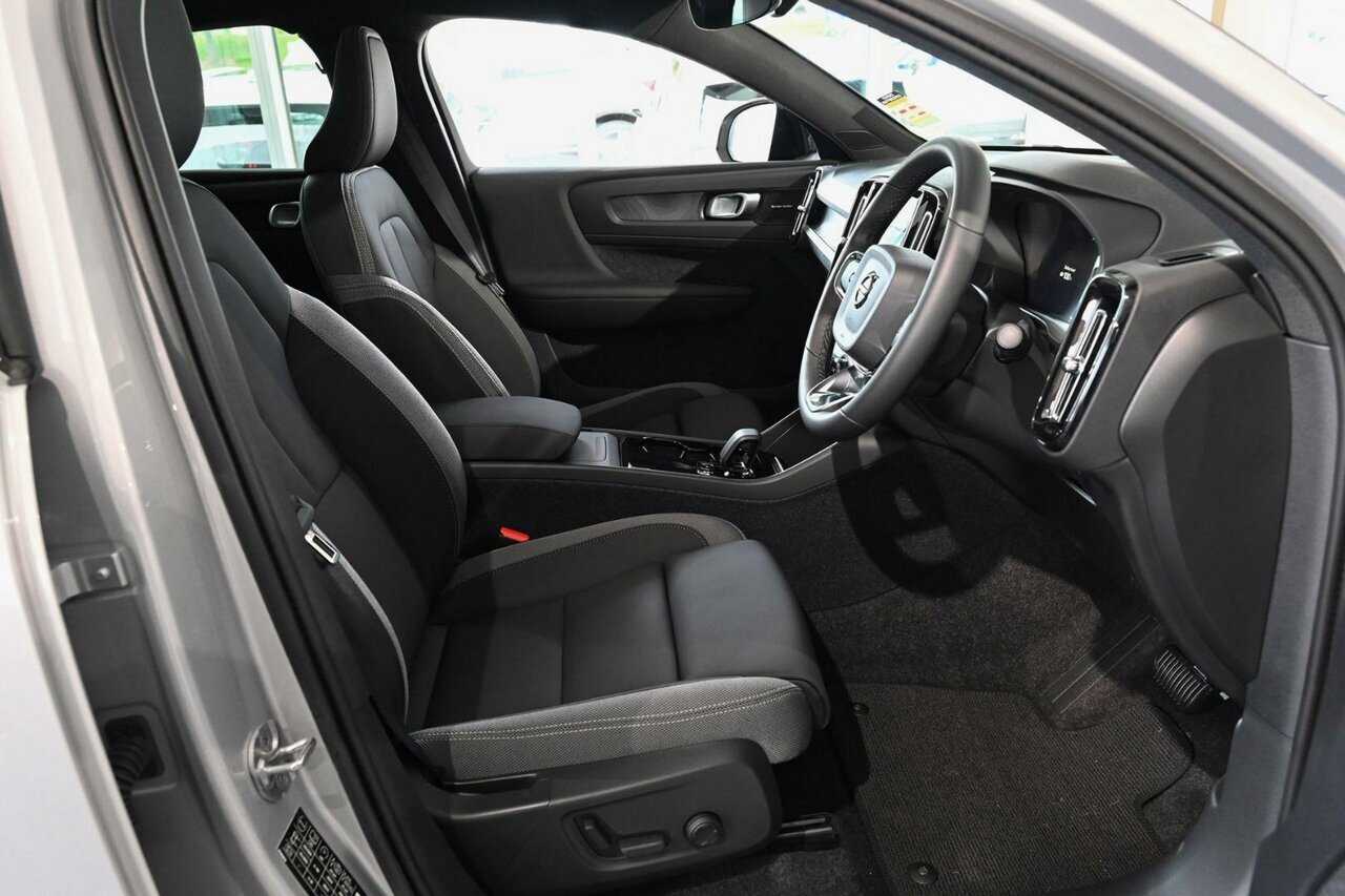 Volvo  C40 Recharge Ultimate, Twin Motor, Electric