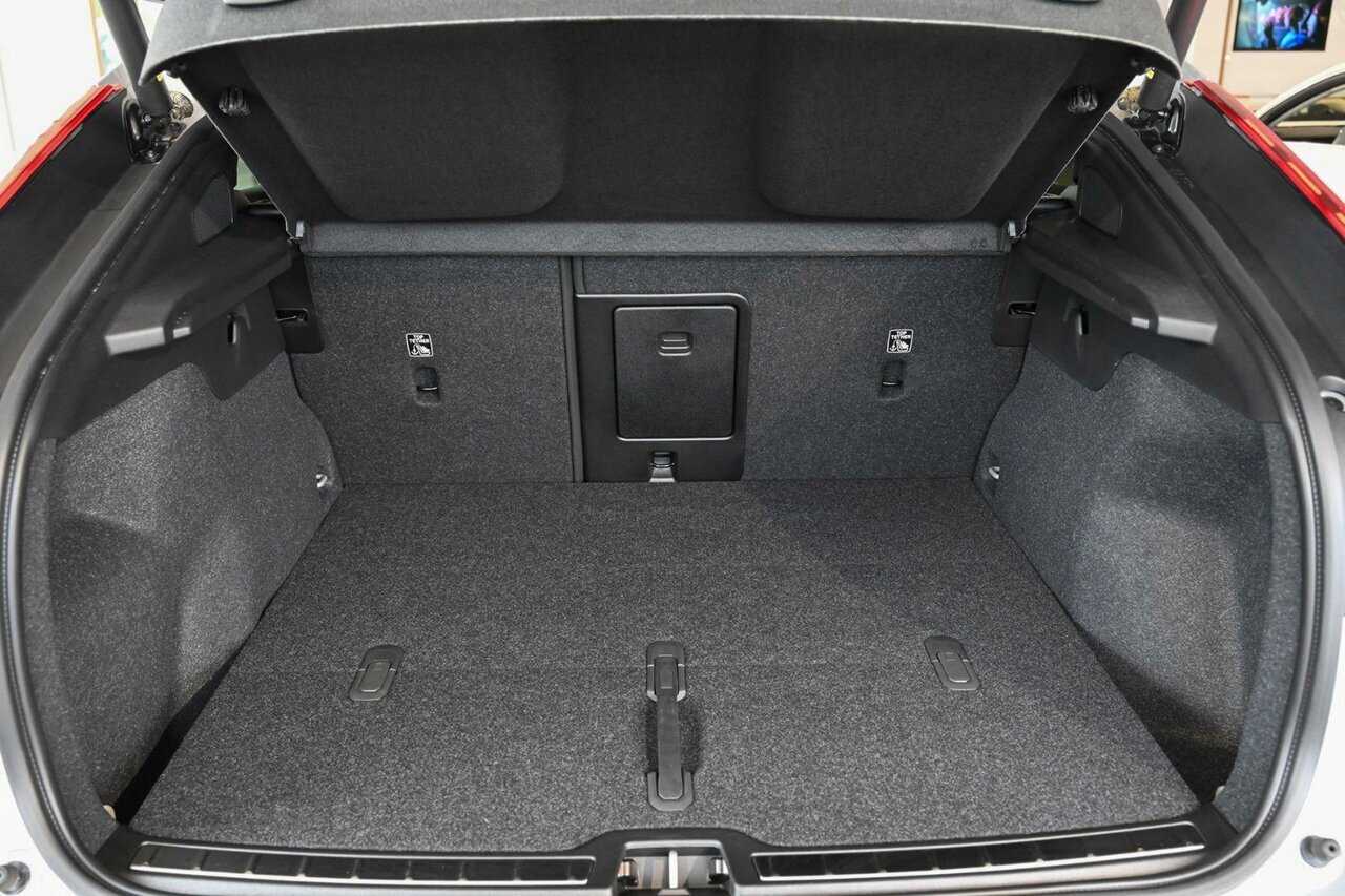 Volvo  C40 Recharge Ultimate, Twin Motor, Electric
