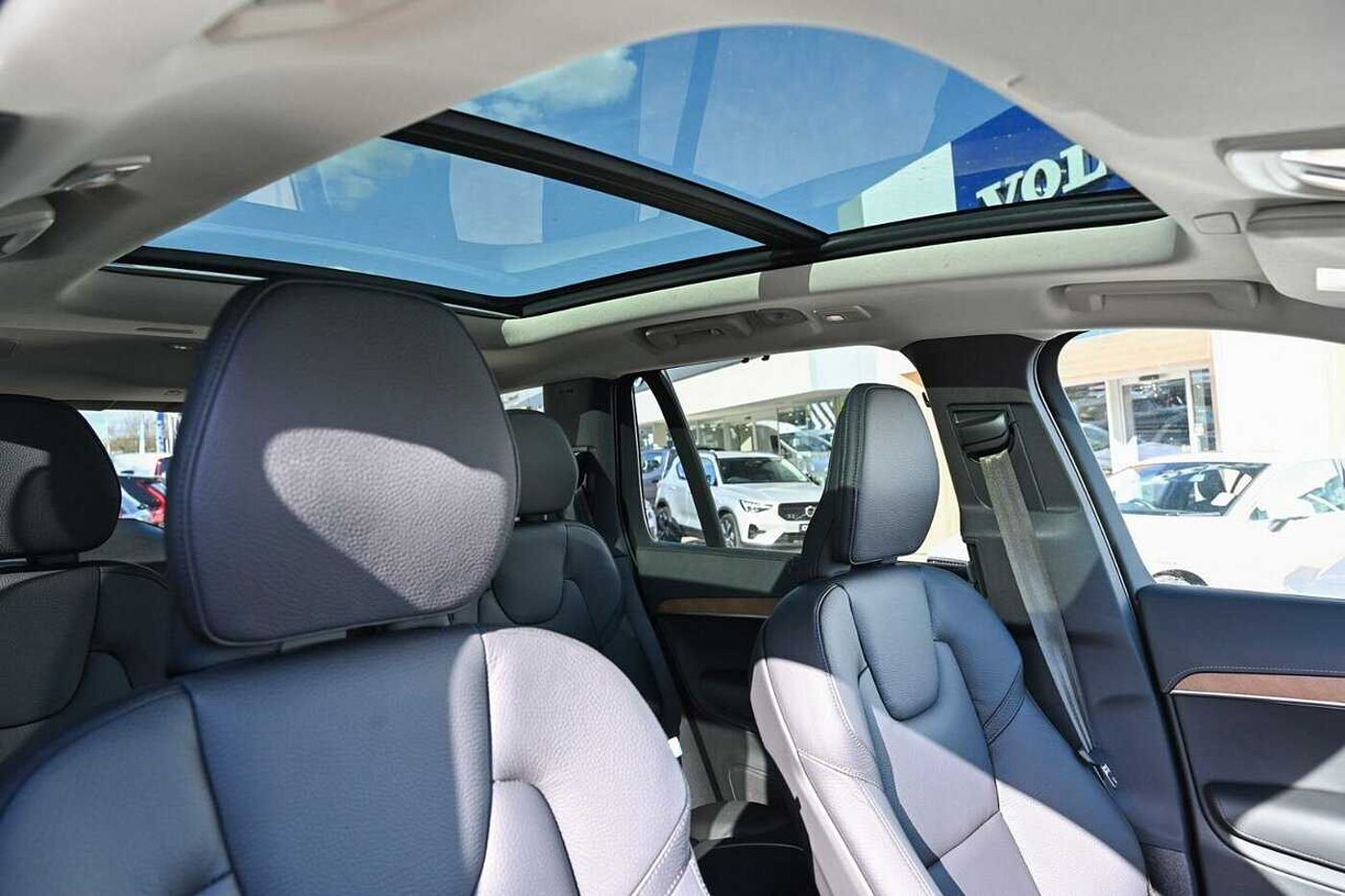 Volvo  XC90 Ultimate, B5 AWD Mild hybrid, Petrol, Bright, 7 Seats