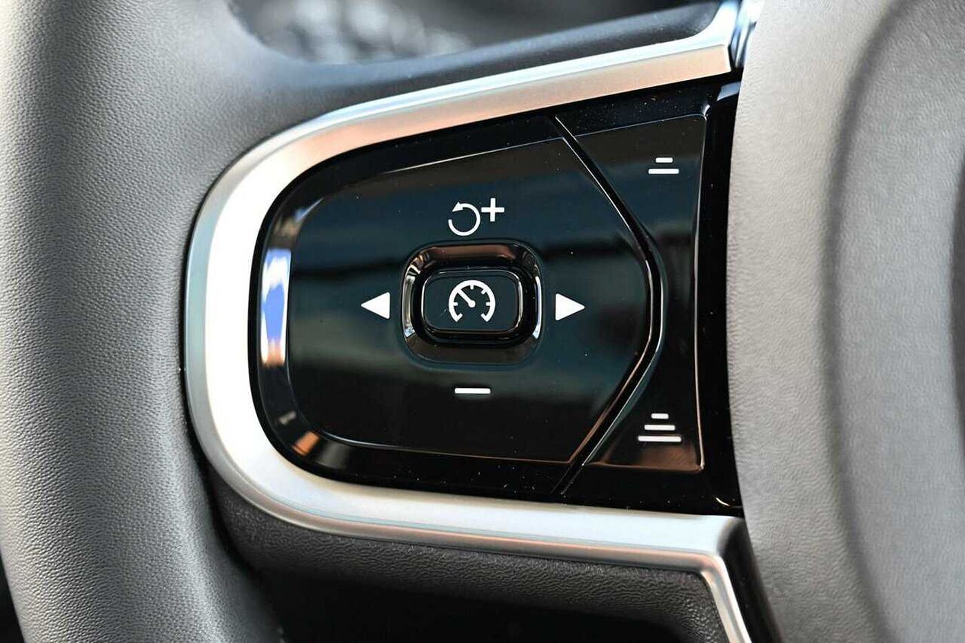 Volvo  XC90 Ultimate, B5 AWD Mild hybrid, Petrol, Bright, 7 Seats