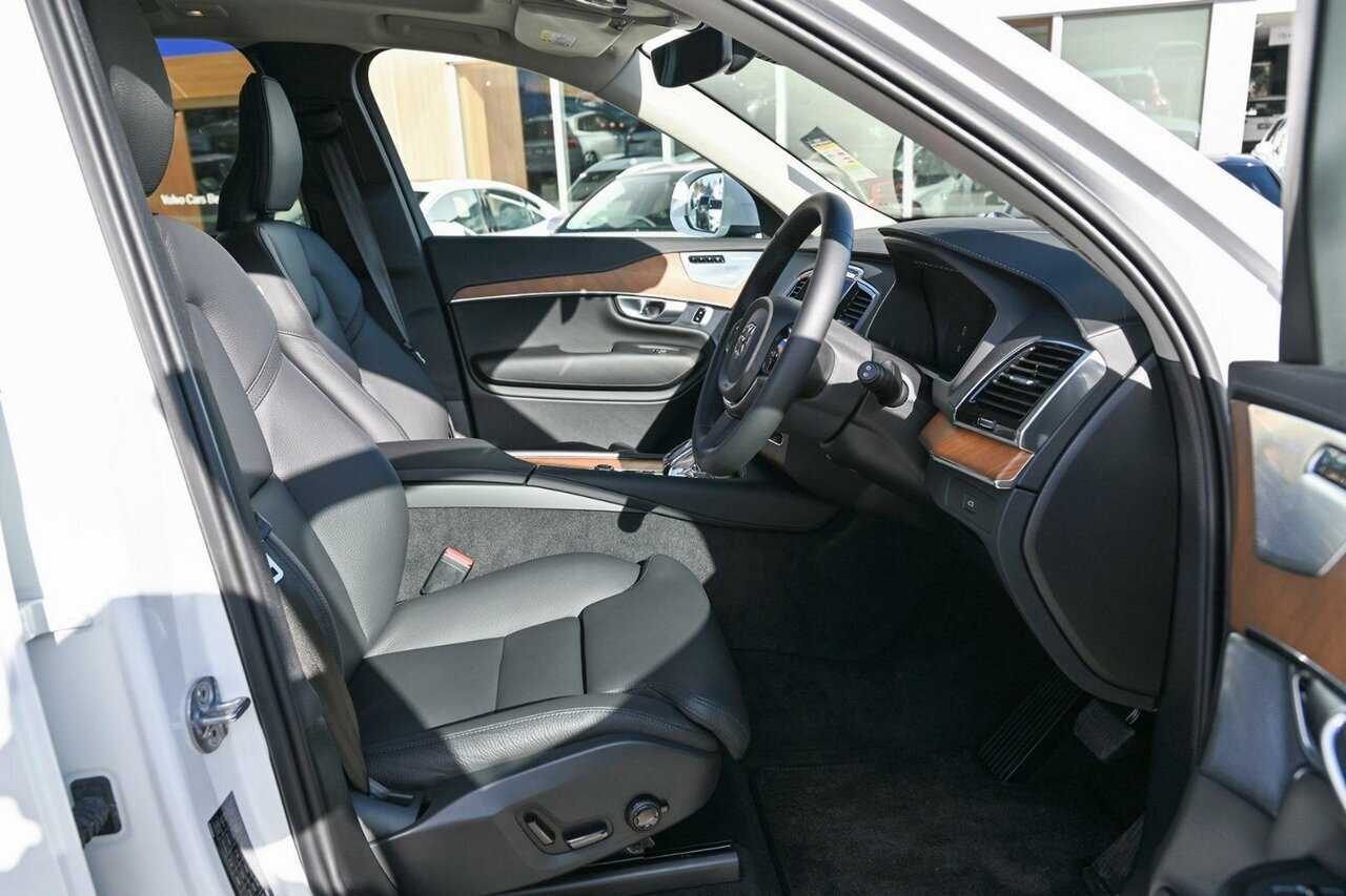 Volvo  XC90 Ultimate, B5 AWD Mild hybrid, Petrol, Bright, 7 Seats