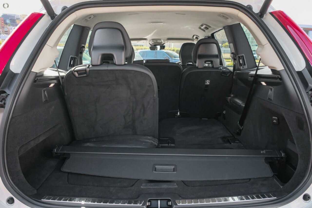 Volvo  XC90 Ultimate, B5 AWD Mild hybrid, Petrol, Bright, 7 Seats