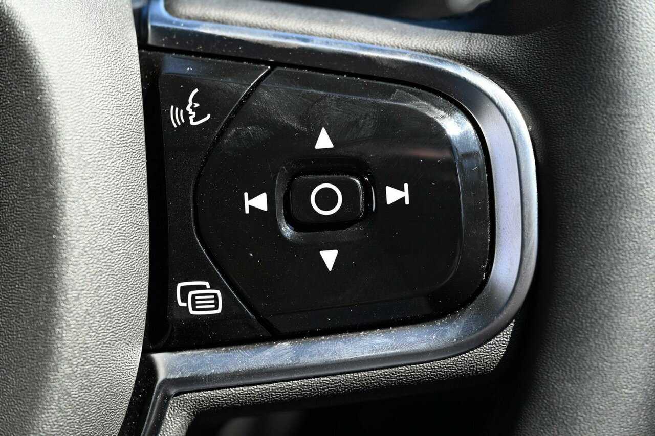 Volvo  XC90 Ultra, T8 AWD Plug-in hybrid, Electric/Petrol, Dark, 7 Seats