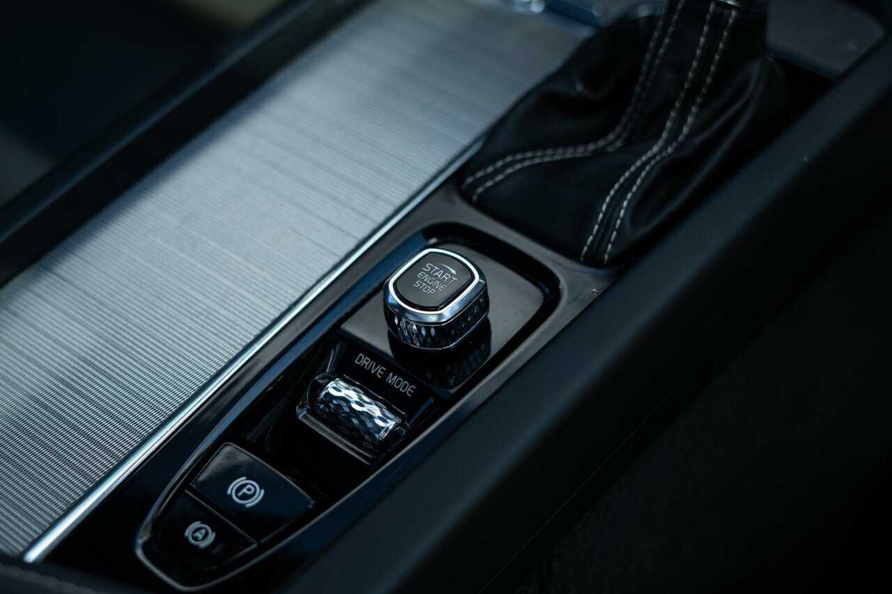 Volvo  Z Series MY20 T5 Geartronic AWD R-Design