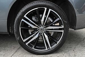 Volvo  UZ MY20 T6 AWD R-Design
