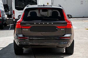 Volvo  UZ MY23 Plus B5 AWD