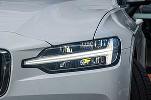 Volvo  Z Series MY24 Ultimate B5 Geartronic AWD Bright