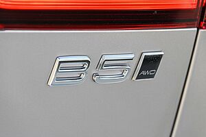 Volvo  V60 Cross Country Ultimate, B5 AWD Mild hybrid, Petrol, Bright