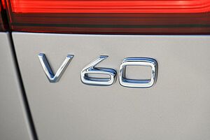 Volvo  V60 Cross Country Ultimate, B5 AWD Mild hybrid, Petrol, Bright