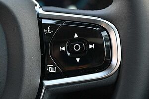 Volvo  V60 Cross Country Ultimate, B5 AWD Mild hybrid, Petrol, Bright