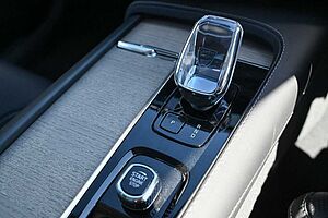 Volvo  XC90 Ultra, T8 AWD Plug-in hybrid, Electric/Petrol, Dark, 7 Seats