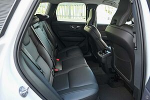 Volvo  XC60 Plus, B5 AWD Mild hybrid, Petrol