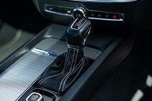 Volvo  Z Series MY20 T5 Geartronic AWD R-Design
