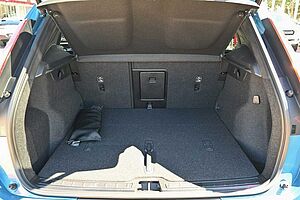 Volvo  XC40 Ultra, B4 AWD Mild hybrid, Petrol, Dark