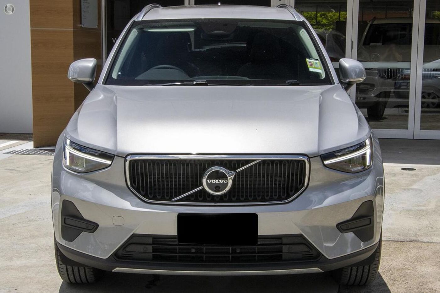 Volvo  XC40 Plus, B4 Mild hybrid, Petrol
