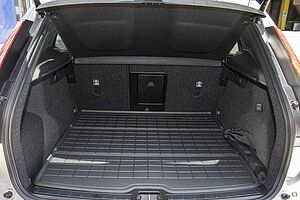 Volvo  XC40 Plus, B4 Mild hybrid, Petrol