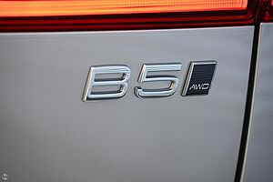Volvo  XC60 Ultimate, B5 Mild Hybrid, Petrol, Bright