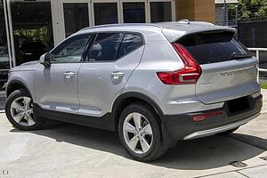 Volvo  XC40 Plus, B4 Mild hybrid, Petrol