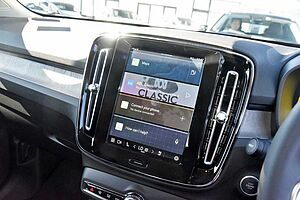 Volvo  XC40 Ultra, B4 AWD Mild hybrid, Petrol, Bright