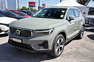 Volvo  XC40 Ultra, B4 AWD Mild hybrid, Petrol, Bright