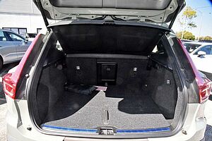 Volvo  XC40 Ultra, B4 AWD Mild hybrid, Petrol, Bright