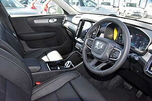 Volvo  XC40 Ultra, B4 AWD Mild hybrid, Petrol, Bright