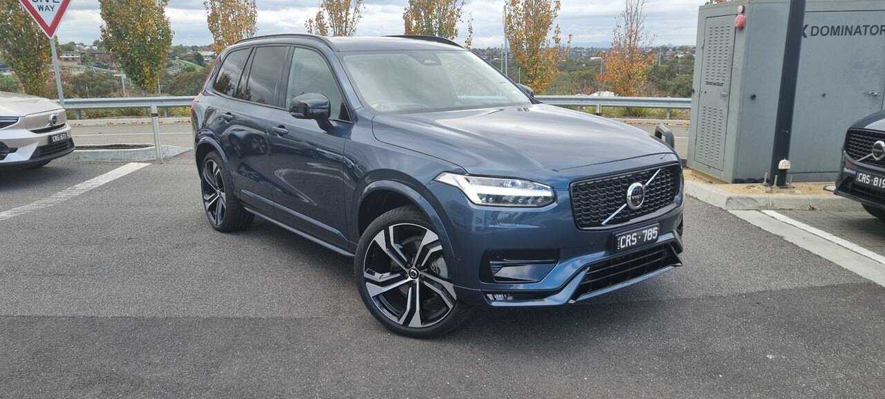 Volvo  XC90 Ultimate, B6 Mild Hybrid, Petrol, Dark, 7 Seats