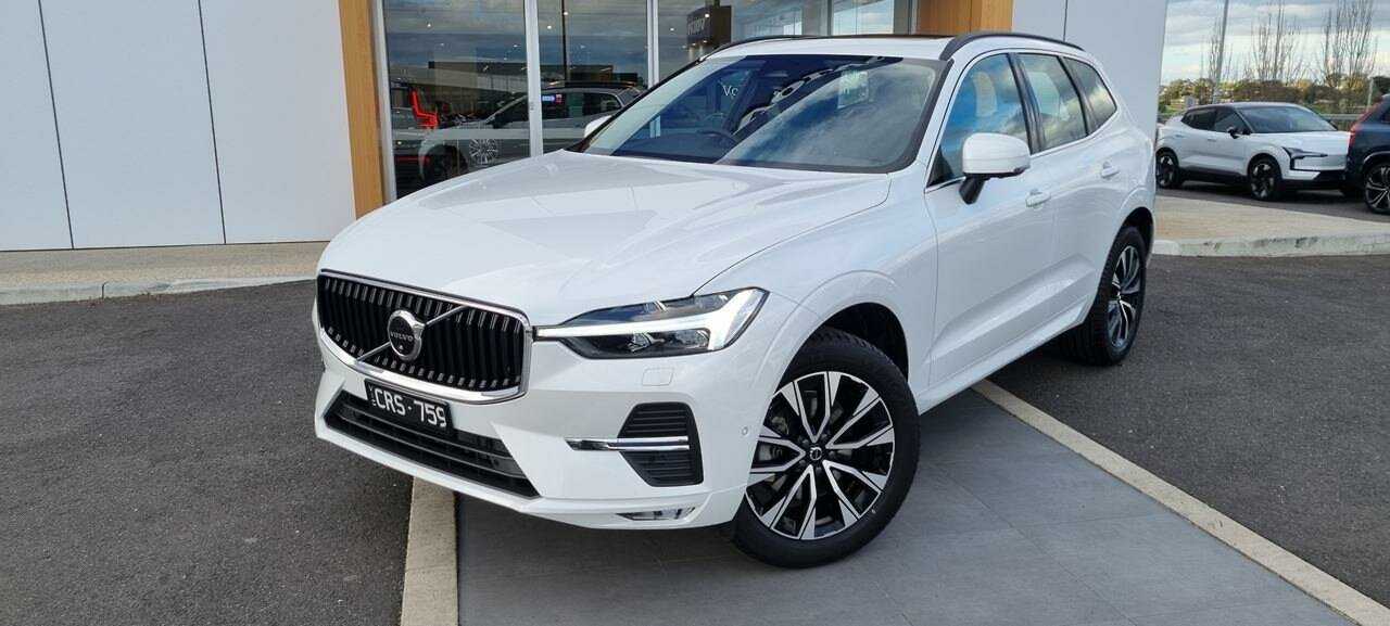 Volvo  XC60 Plus, B5 Mild Hybrid, Petrol