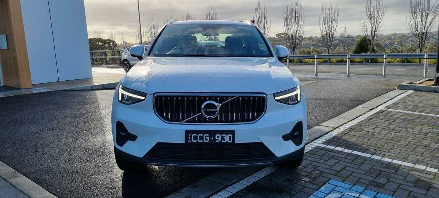 Volvo  XC40 Ultimate, B4 Mild Hybrid, Petrol, Bright