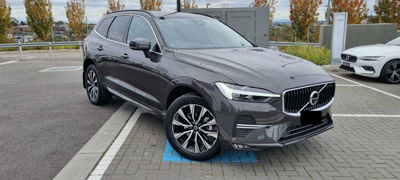 Volvo  XC60 Plus, B5 Mild Hybrid, Petrol