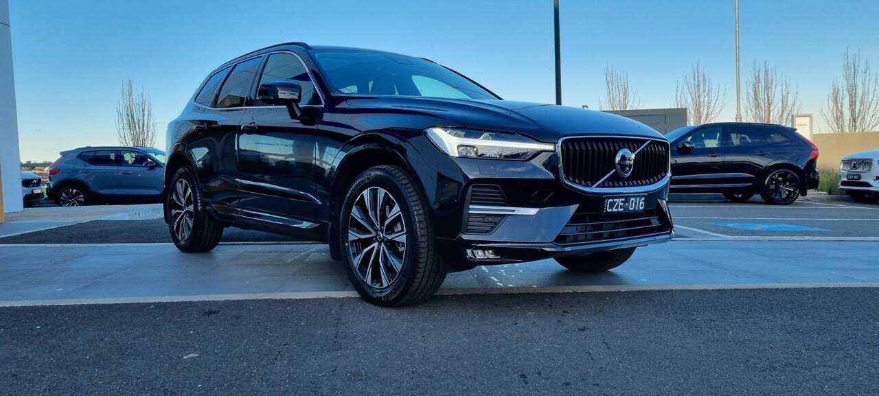 Volvo  XC60 Plus, B5 Mild Hybrid, Petrol