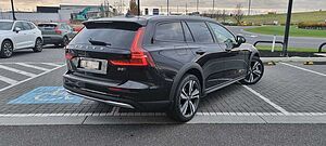 Volvo  V60 Cross Country Ultimate , B5 Mild Hybrid, Petrol