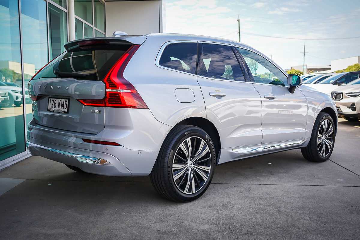 Volvo  UZ MY24 Ultimate B5 AWD Bright