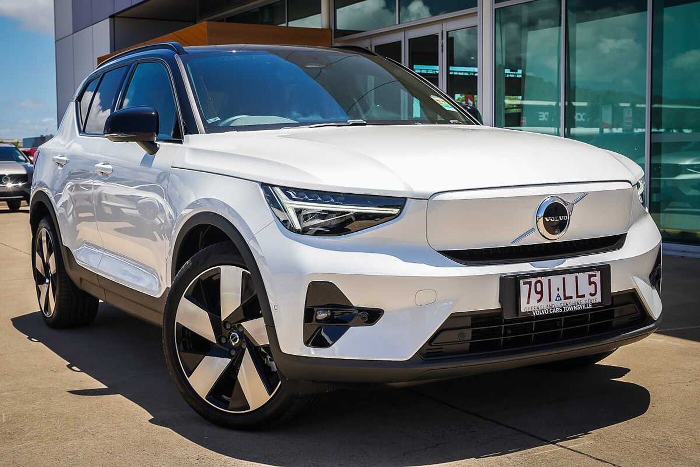 Volvo  XC40 Recharge Ultimate, Twin Motor, Electric