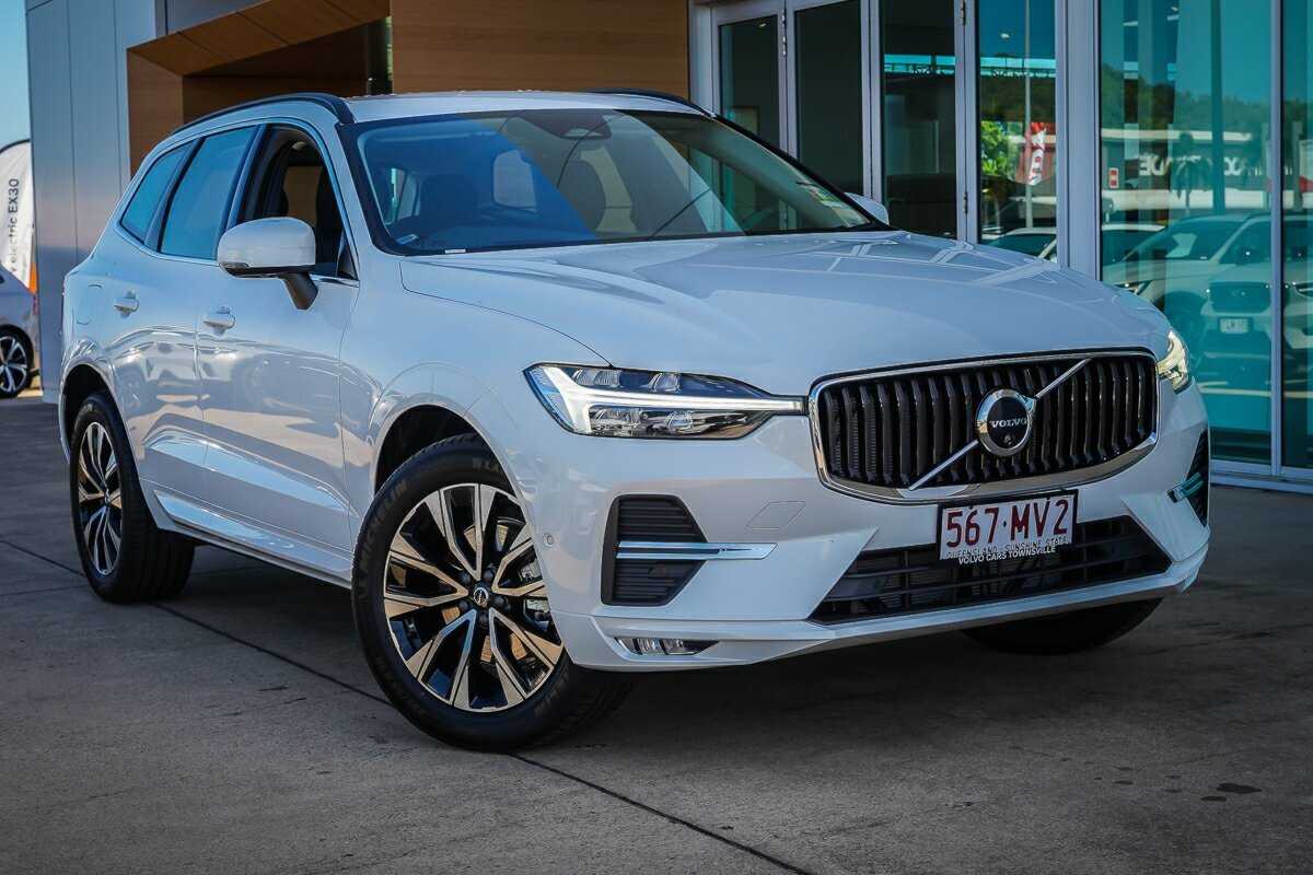 Volvo  XC60 Plus, B5 AWD Mild hybrid, Petrol